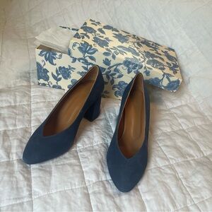 Sezane Blue Suede Pumps NIB never worn